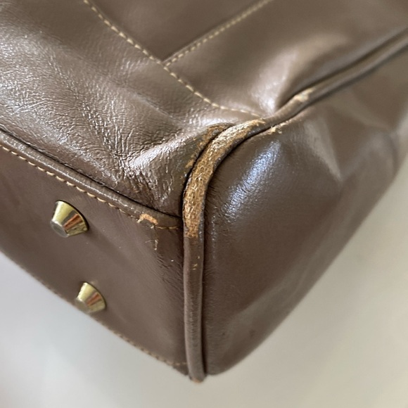 Vintage Lou Taylor Handbag with Mirror and Coin Purse - Picture 14 of 16